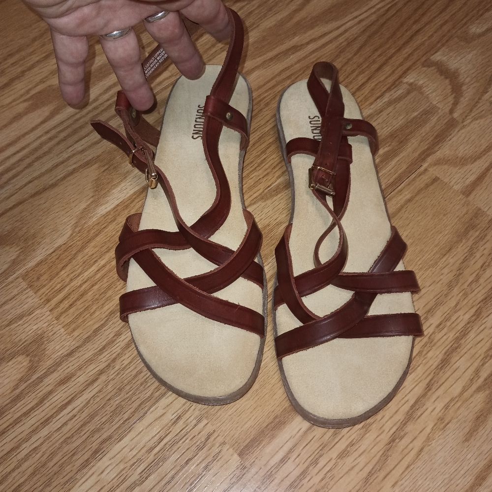 NWOT G.H. Bass Comfort Sandals. Leather. Brown. Women's 9 M - Picture 2 of 8